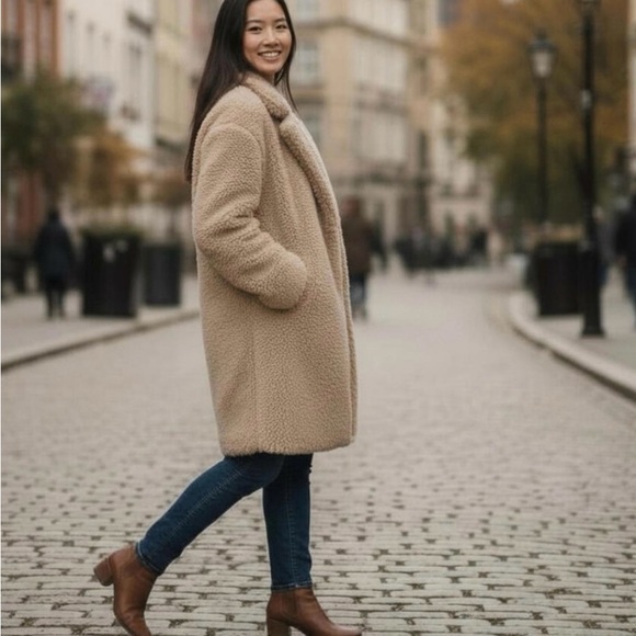 French Connection Jackets & Blazers - French Connection Faux Shearling Teddy Coat – Sand Beige, Size L